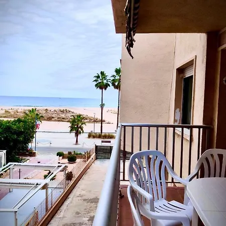 Apartment Apartamento Idilico En Primera Linea De Playa Torredembarra